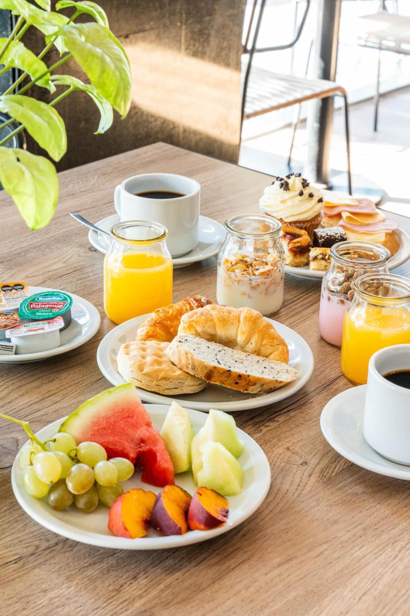 Garden Park Hotel San Miguel de Tucumán Eksteriør billede